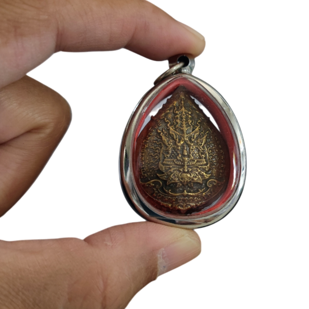 Thao Wessuwanno Medal by LP Wijit Thai Amulet