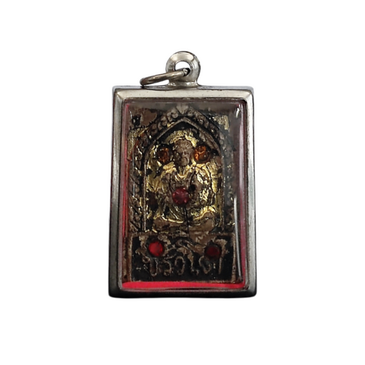 Phra Somdej Thai spiritual charms and beads used for mindfulness and strength